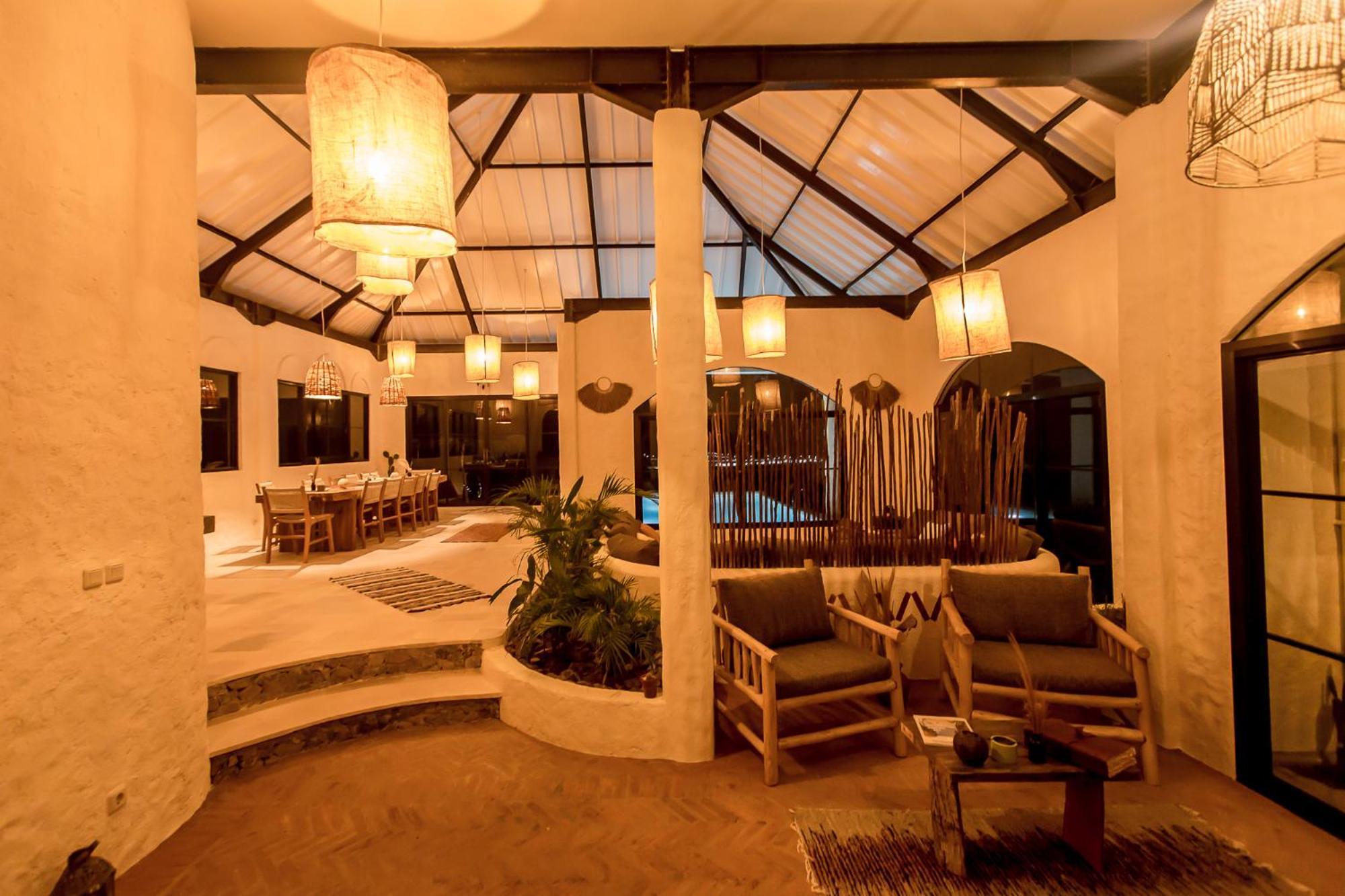 Drop In Surf Lodge Kuta  ภายนอก รูปภาพ
