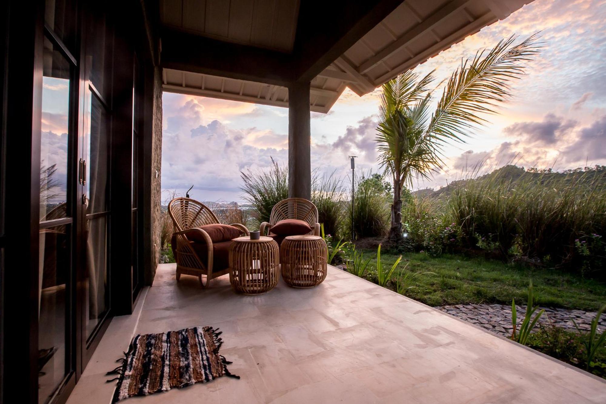 Drop In Surf Lodge Kuta  ภายนอก รูปภาพ